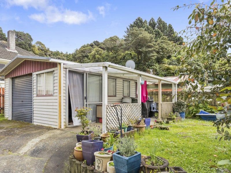 95 Judd Crescent, Naenae, Lower Hutt - Carousel 2
