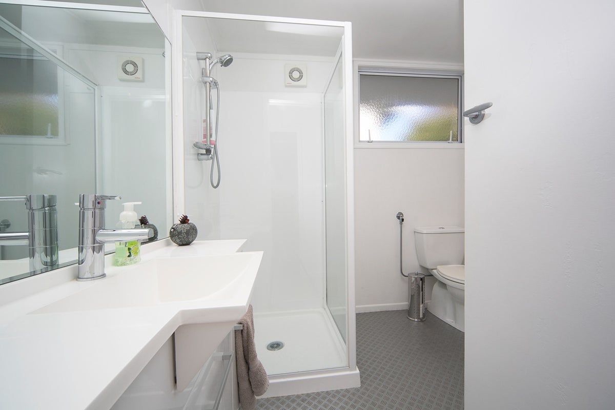 2/65 Mariri Road, Onehunga, Auckland - Carousel 9
