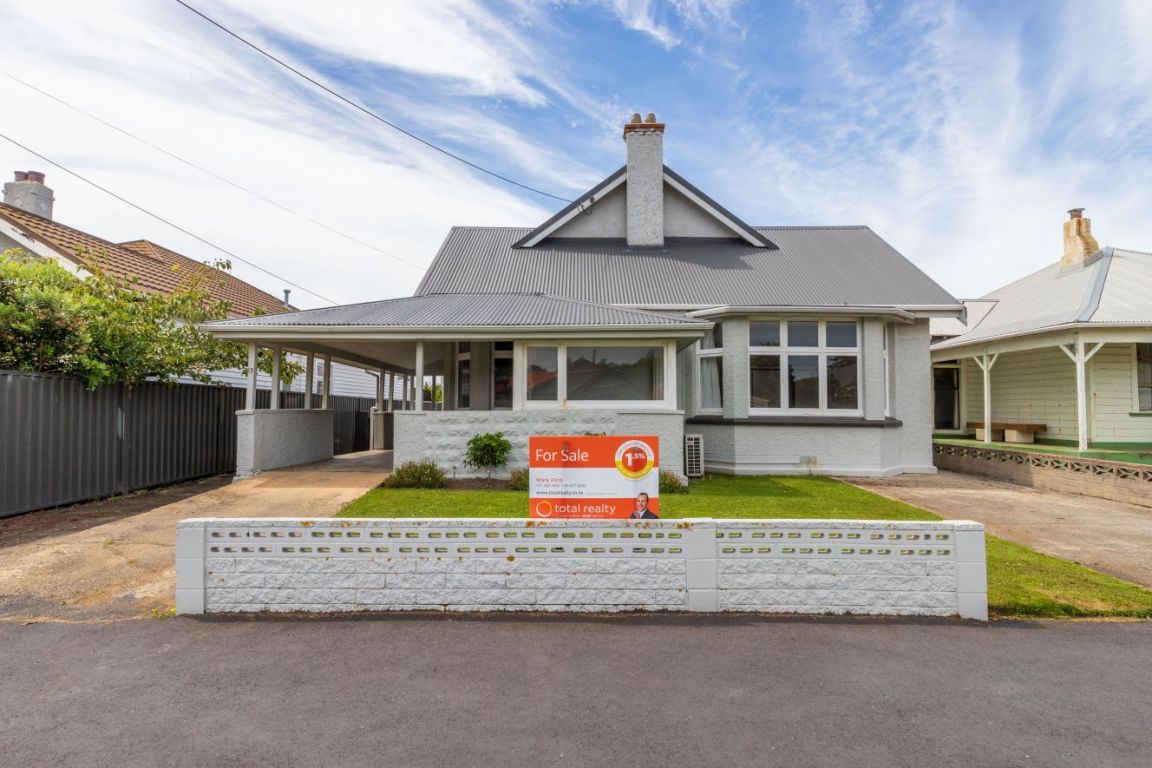 13 Kennedy Street, Saint Clair, Dunedin - Carousel 1