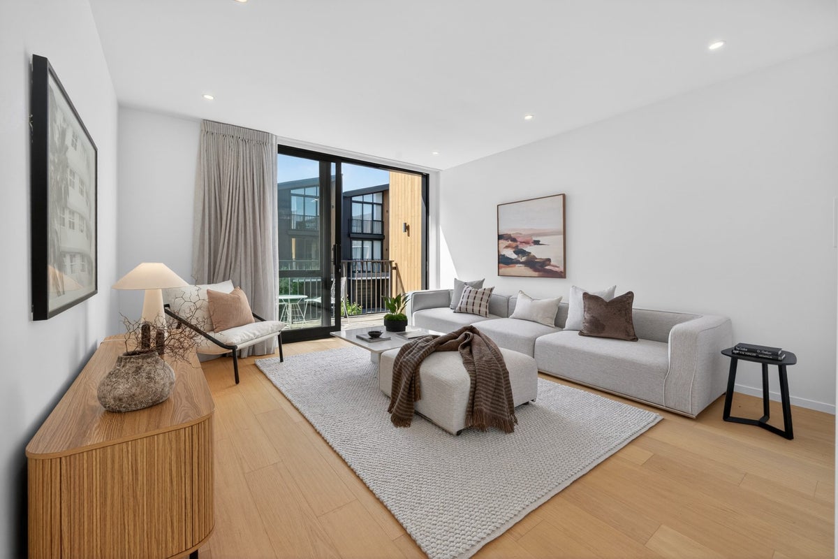 46 Amber Court, Stonefields, Auckland - Carousel 2