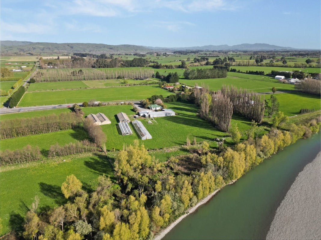 2615 State Highway 63, Blenheim - Carousel 1