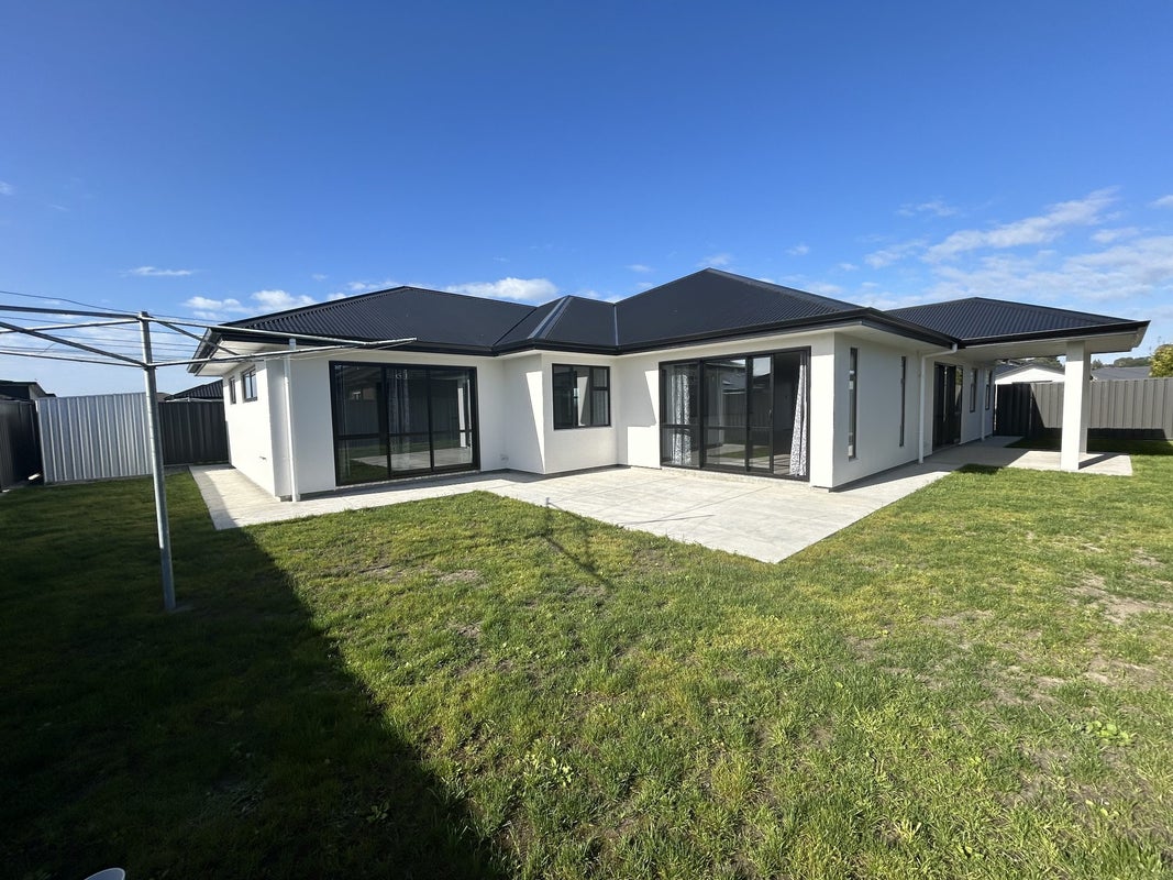 12 Monowai Street, Poraiti, Napier - Carousel 14