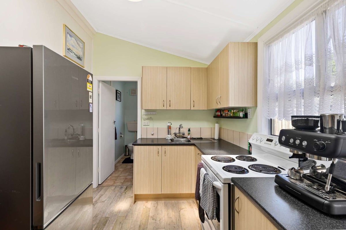 53 Green Street, Tahunanui, Nelson - Carousel 2
