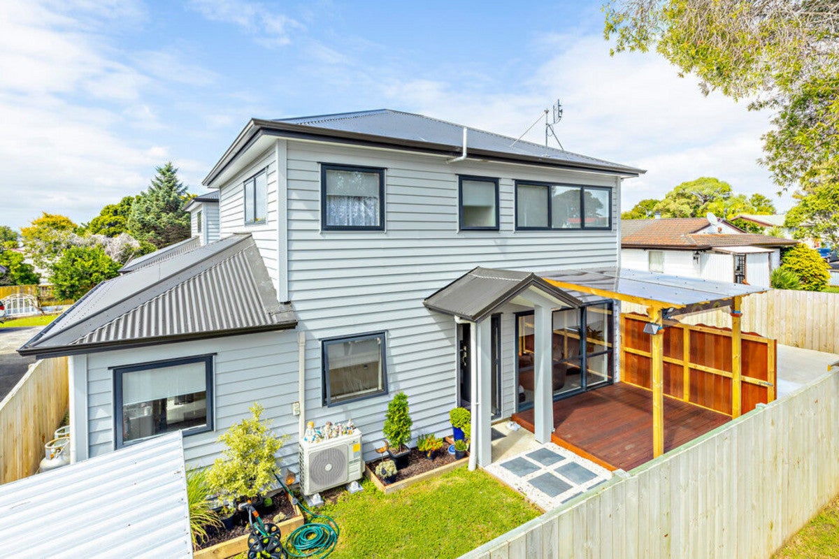 3A Hinton Place, Weymouth, Auckland - Carousel 1