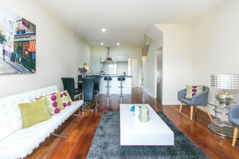 6/191 Sunnynook Road, Wairau Valley, Auckland - Carousel 1