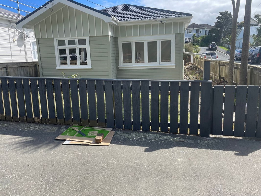 158 Russell Terrace, Berhampore, Wellington - Carousel 1