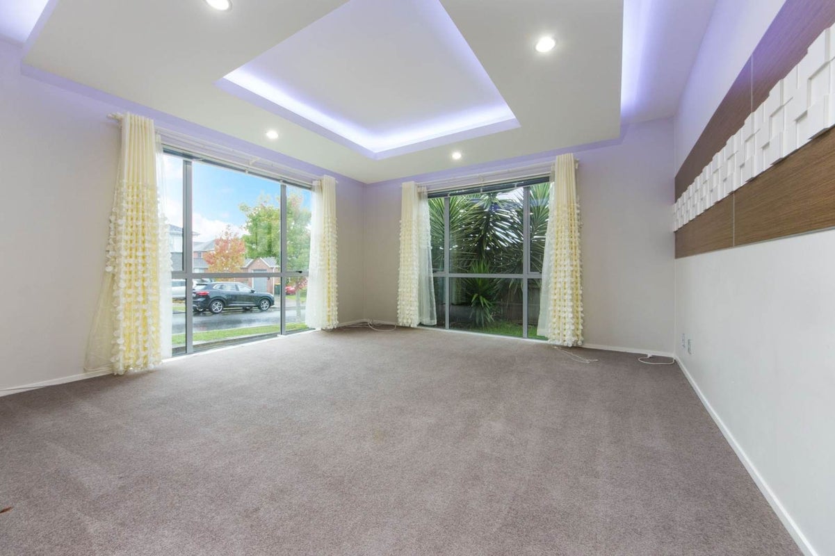 58 Killarney Drive, Flat Bush, Auckland - Carousel 2