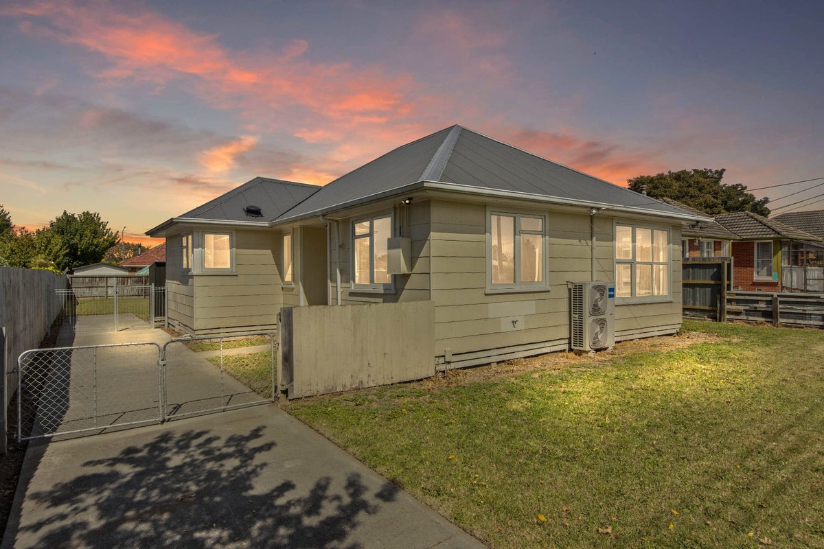 18 Paddington Street, Northcote, Christchurch - Carousel 2