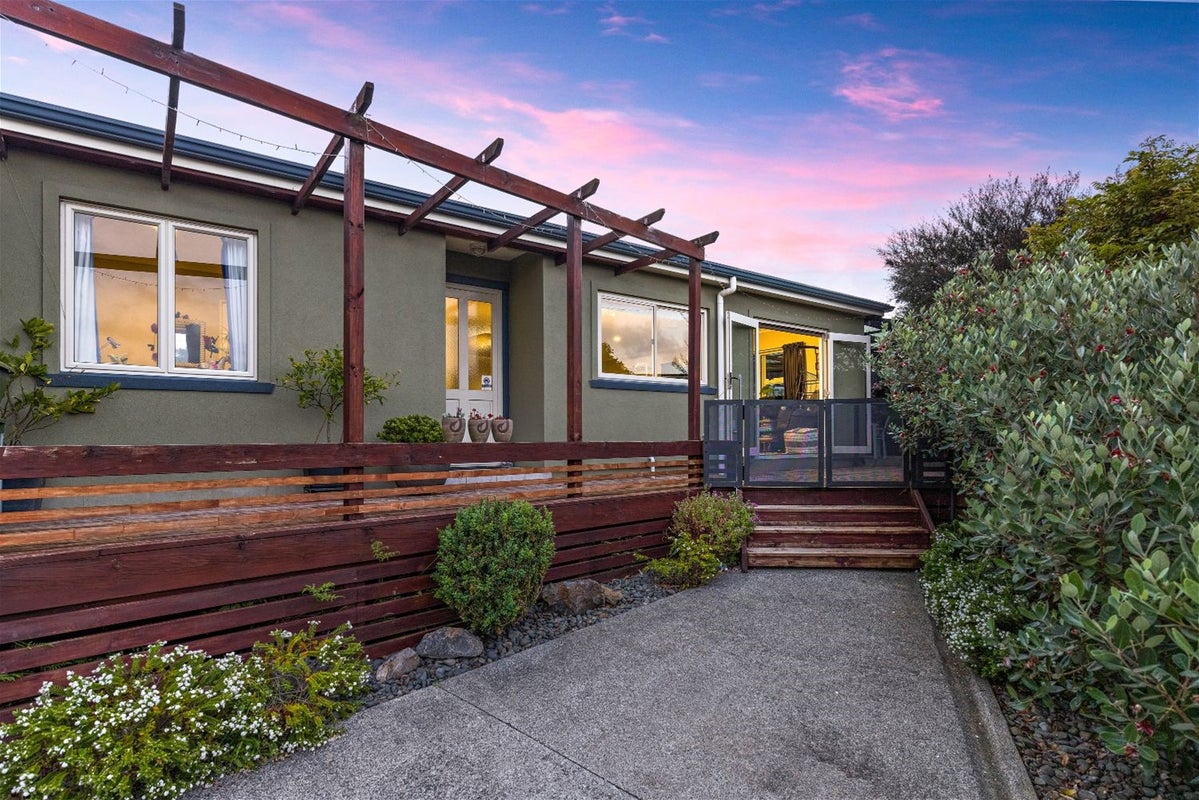 18 Cabeleigh Drive, Helensville, Helensville - Carousel 2