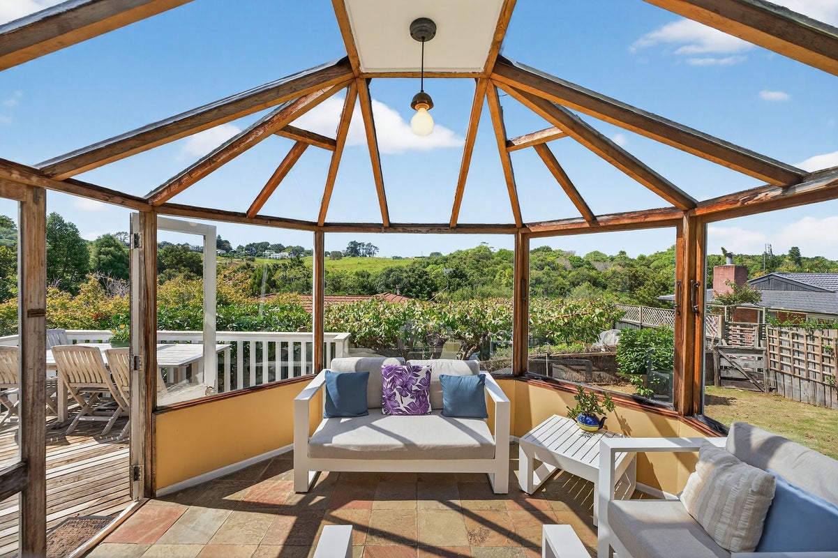 21 Evesham Avenue, Glendowie, Auckland - Carousel 1