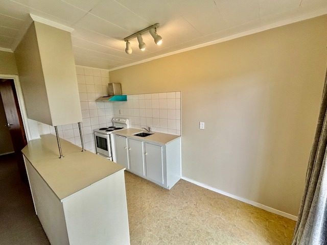 4/13 Rahiri Road, Mount Eden, Auckland - Carousel 1
