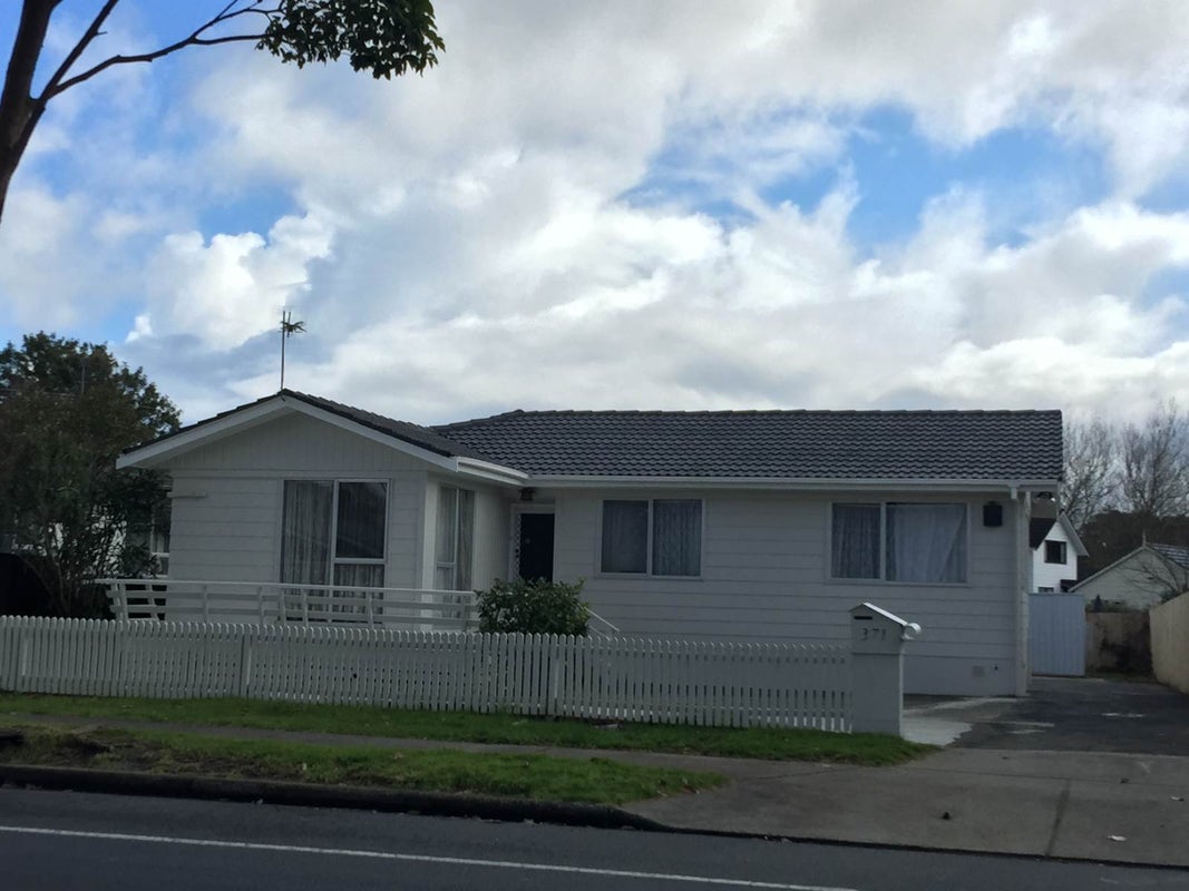 371 Bucklands Beach Road, Bucklands Beach, Auckland - Carousel 1