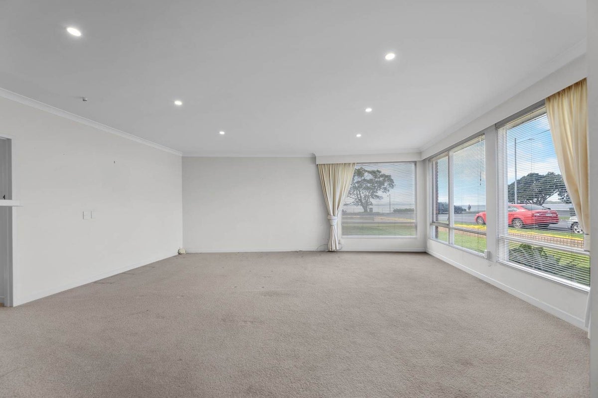 2/265 Tamaki Drive, Kohimarama, Auckland - Carousel 2