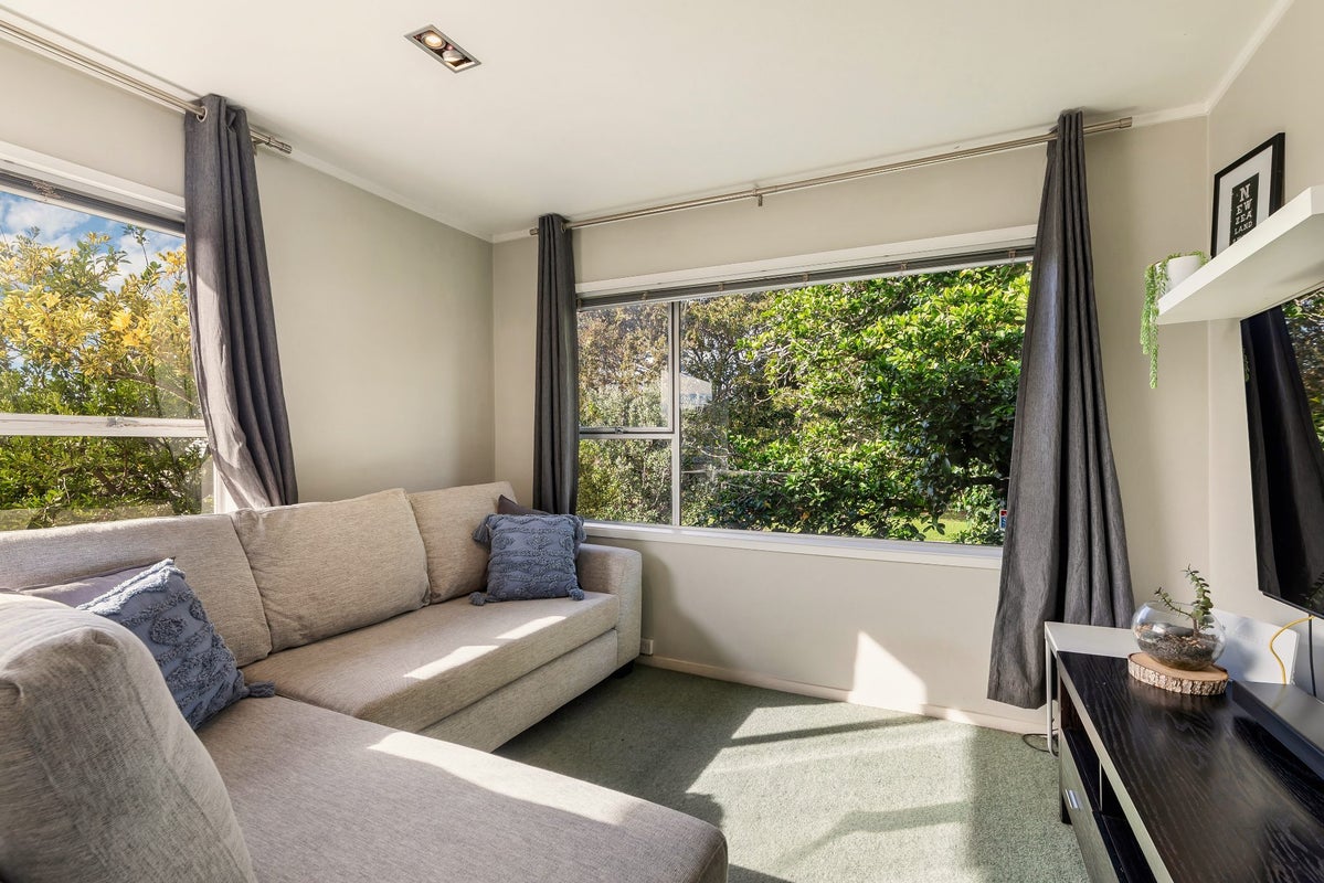 6/189 Hendon Avenue, Owairaka, Auckland - Carousel 1
