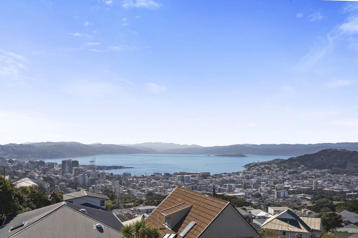 25 Apuka Street, Brooklyn, Wellington - Carousel 2