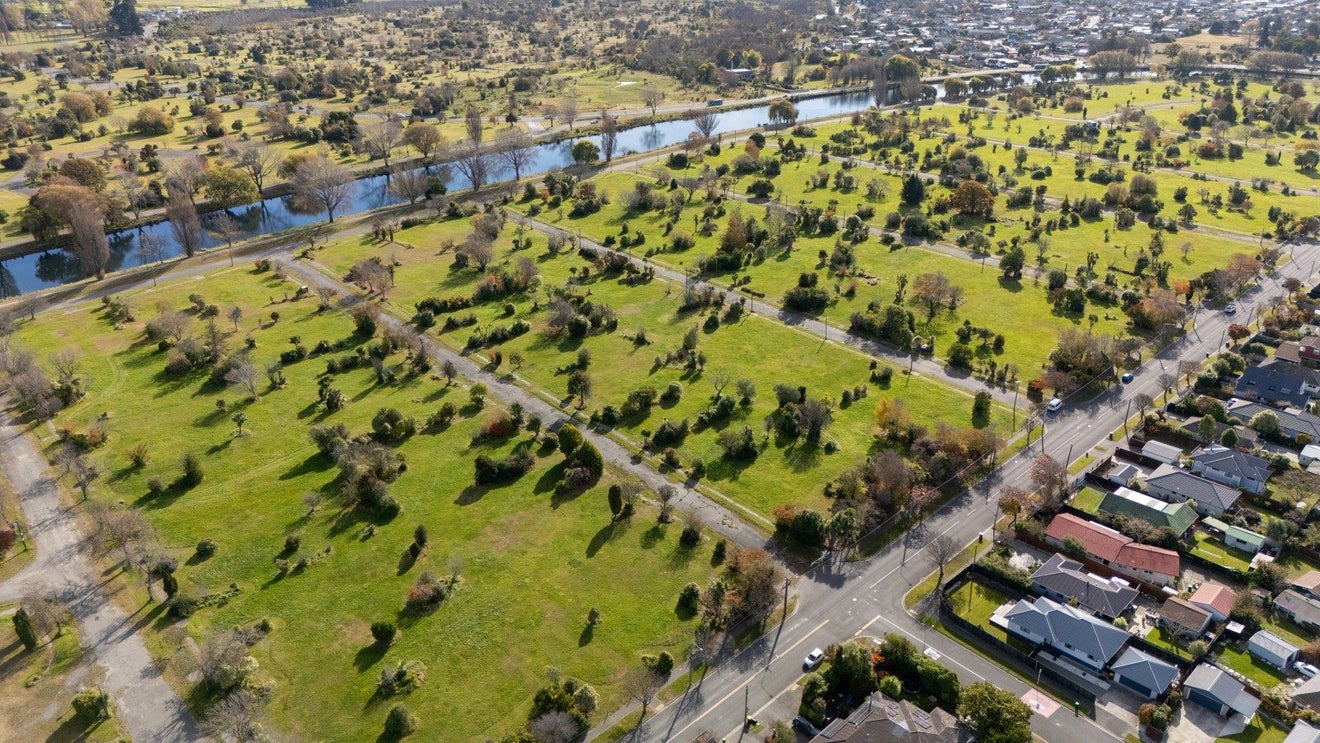 66 Avondale Road, Avondale, Christchurch - Carousel 17
