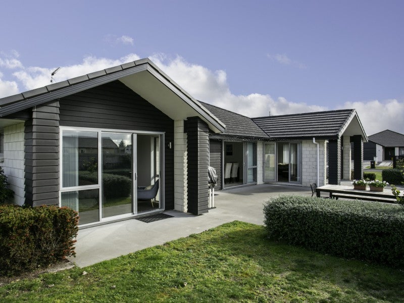 52 Jarrett Terrace, Leamington, Cambridge - Carousel 1