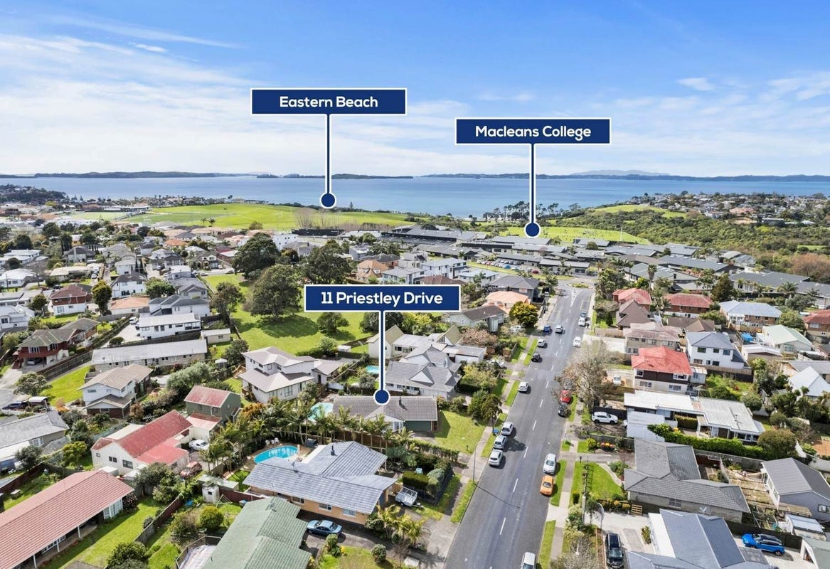 11 Priestley Drive, Bucklands Beach, Auckland - Carousel 2