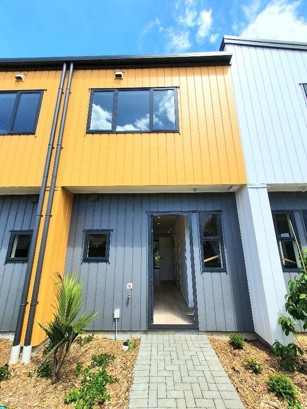 14/128 Onewa Road, Northcote, Auckland - Carousel 1