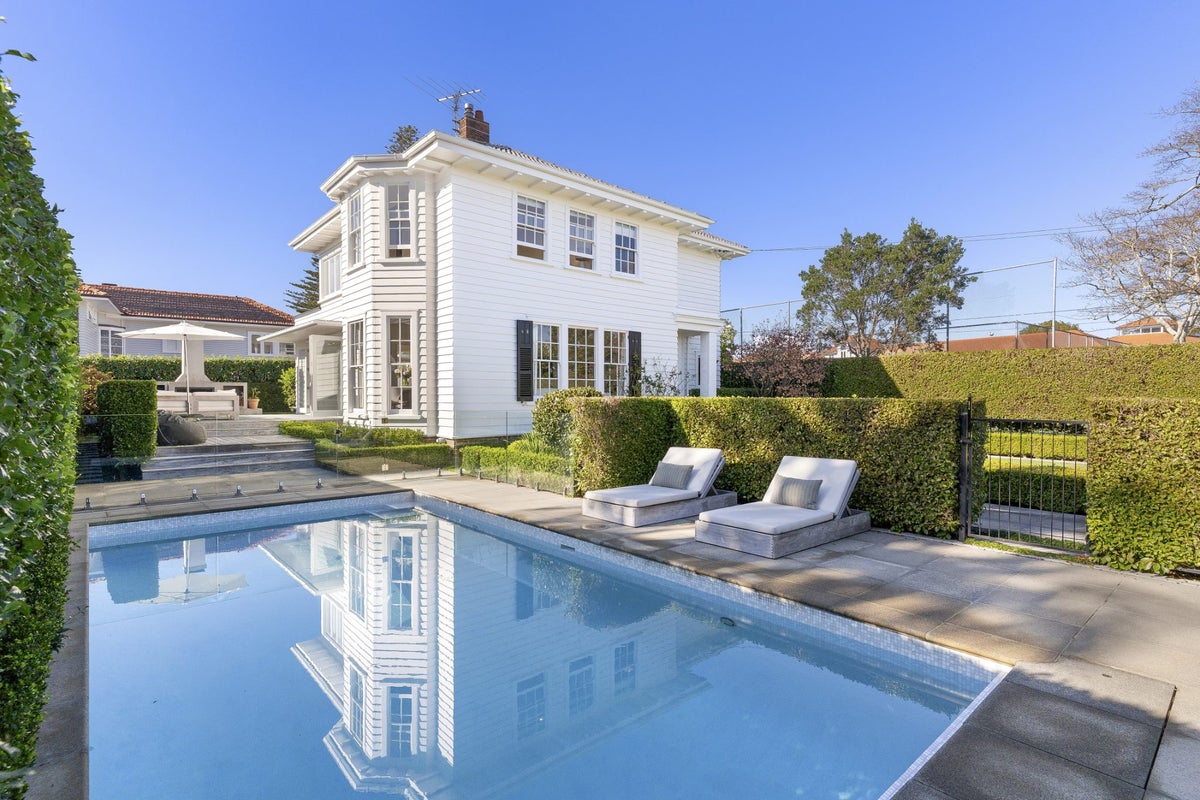37 Gladstone Road, Parnell, Auckland - Carousel 2