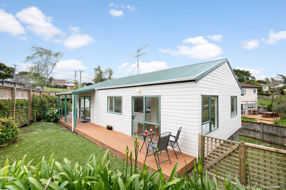 2/19 O'halloran Road, Howick, Auckland - Carousel 1