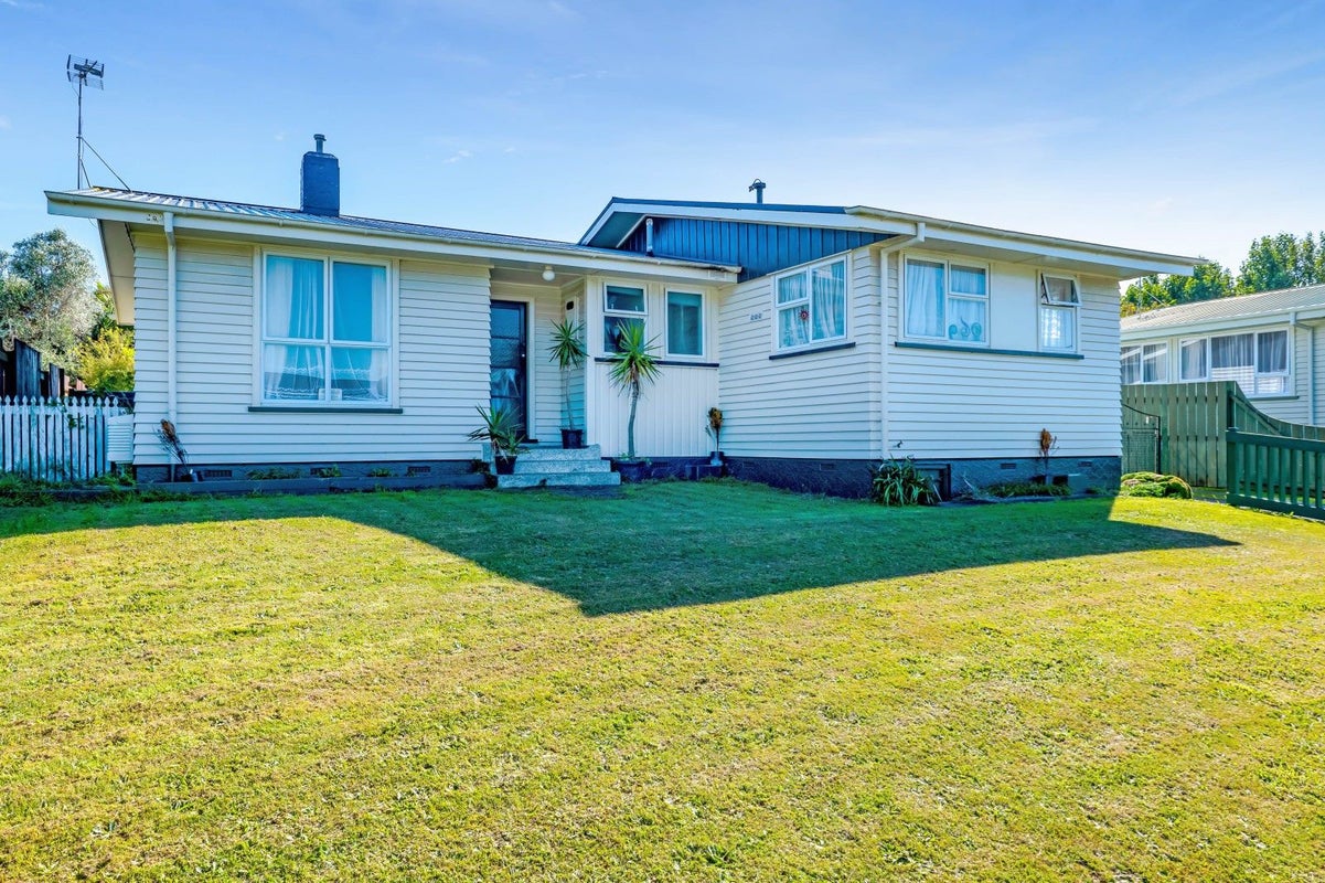 66 Endeavour Street, Marfell, New Plymouth - Carousel 1