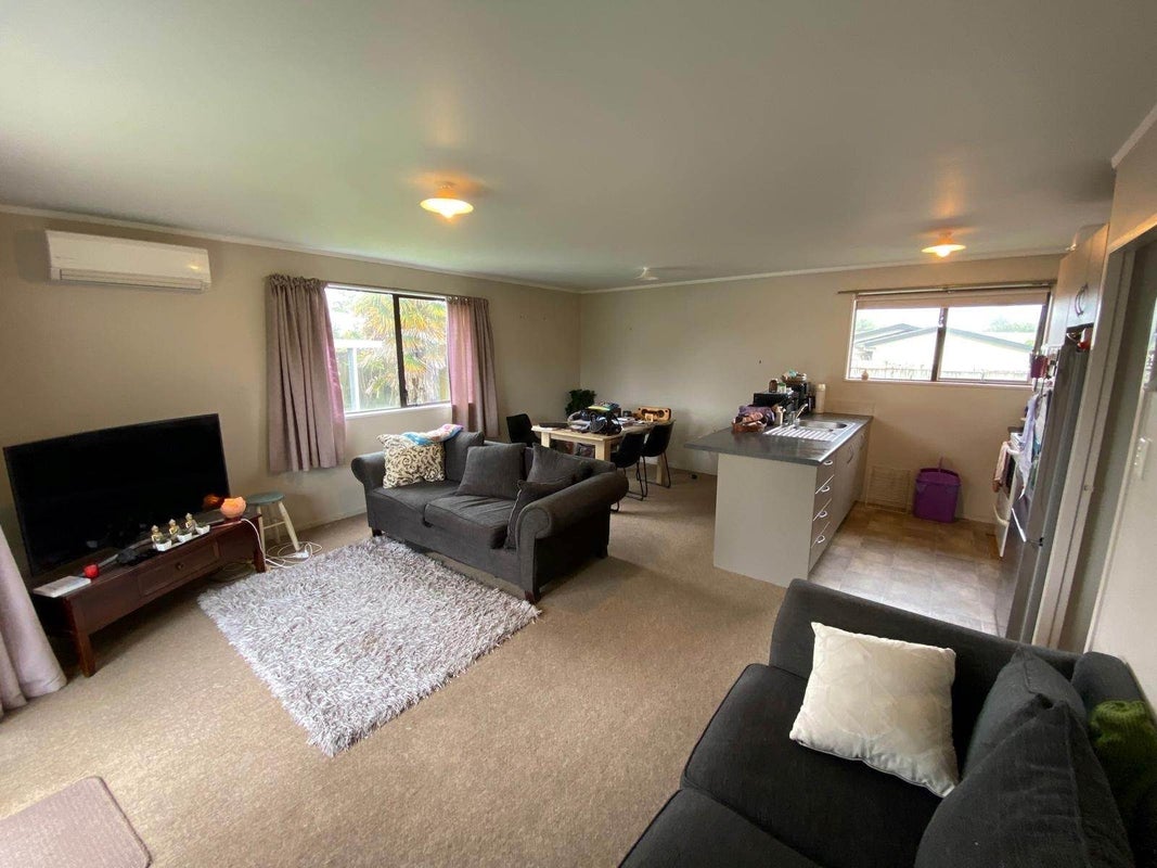 16A College Place, Poike, Tauranga - Carousel 2