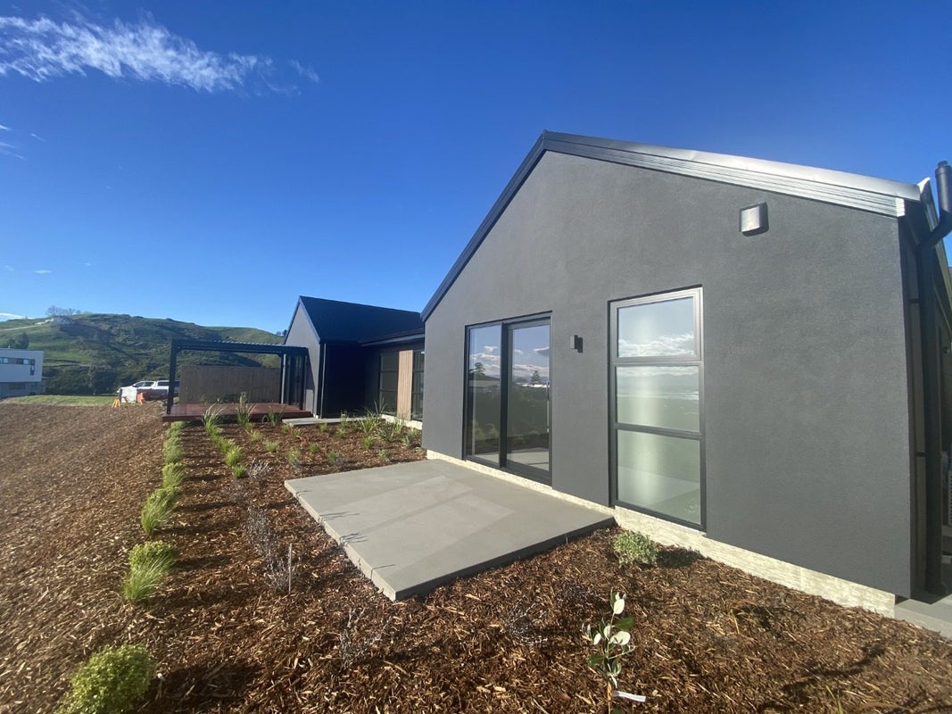 5 Hill Tops Way, Stoke, Nelson - Carousel 1