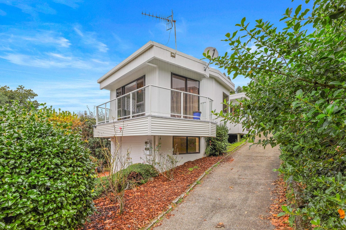 10A Exeter Place, Tihiotonga, Rotorua - Carousel 2