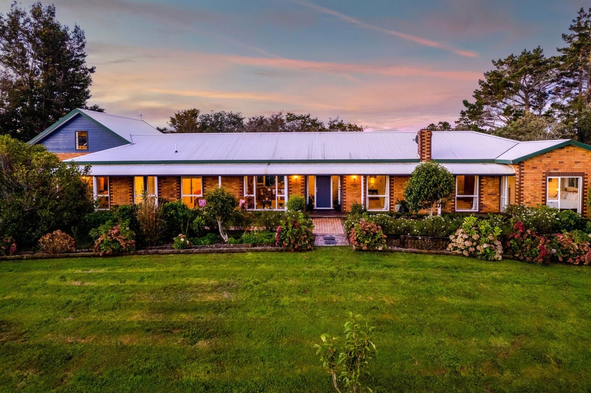 315 Tarata Road, Norfolk, Inglewood - Carousel 2