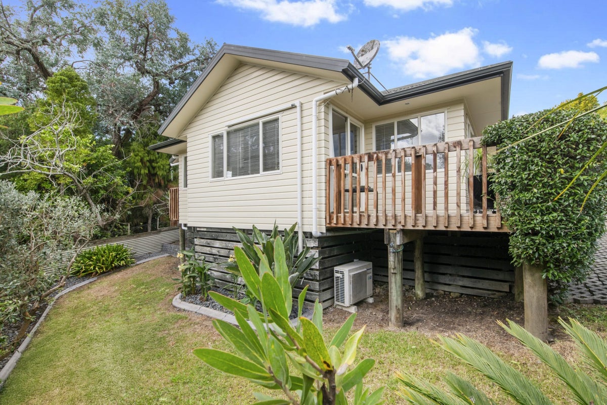 74A Marlborough Avenue, Glenfield, Auckland - Carousel 16