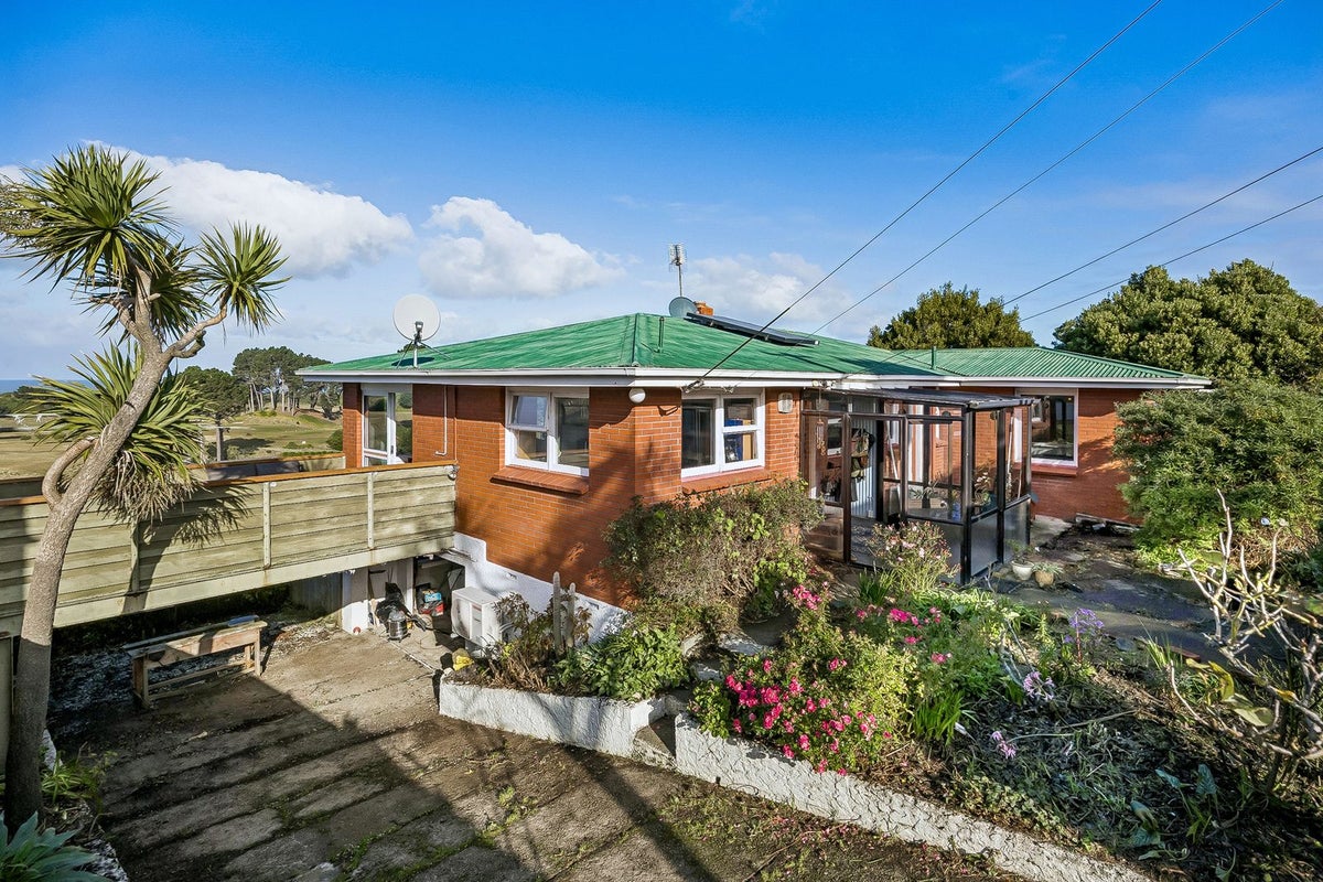 28A Dundonald Street, Tainui, Dunedin - Carousel 1