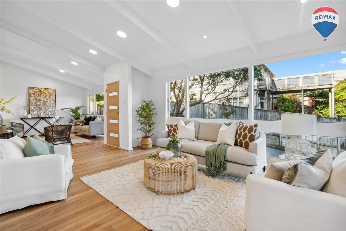 51 Normandale Road, Normandale, Lower Hutt - Carousel 2