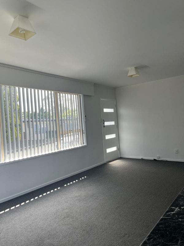 2/34 Sabulite Road, Kelston, Auckland - Carousel 2