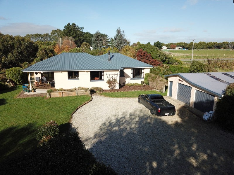 15 Bay View Road, Woodend, Invercargill - Carousel 26