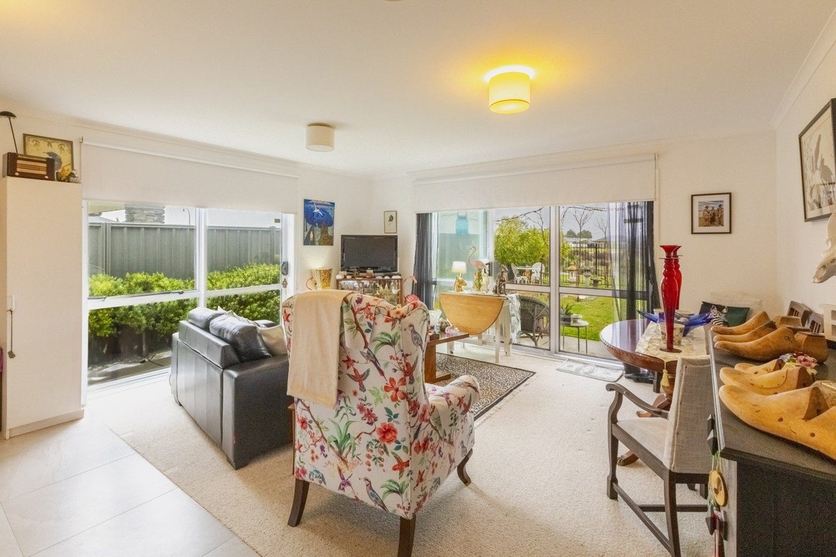 7 Aparima Place, Awatoto, Napier - Carousel 2