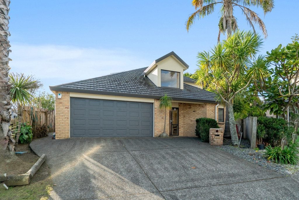 45 Chieftain Rise, Goodwood Heights, Auckland - Carousel 1