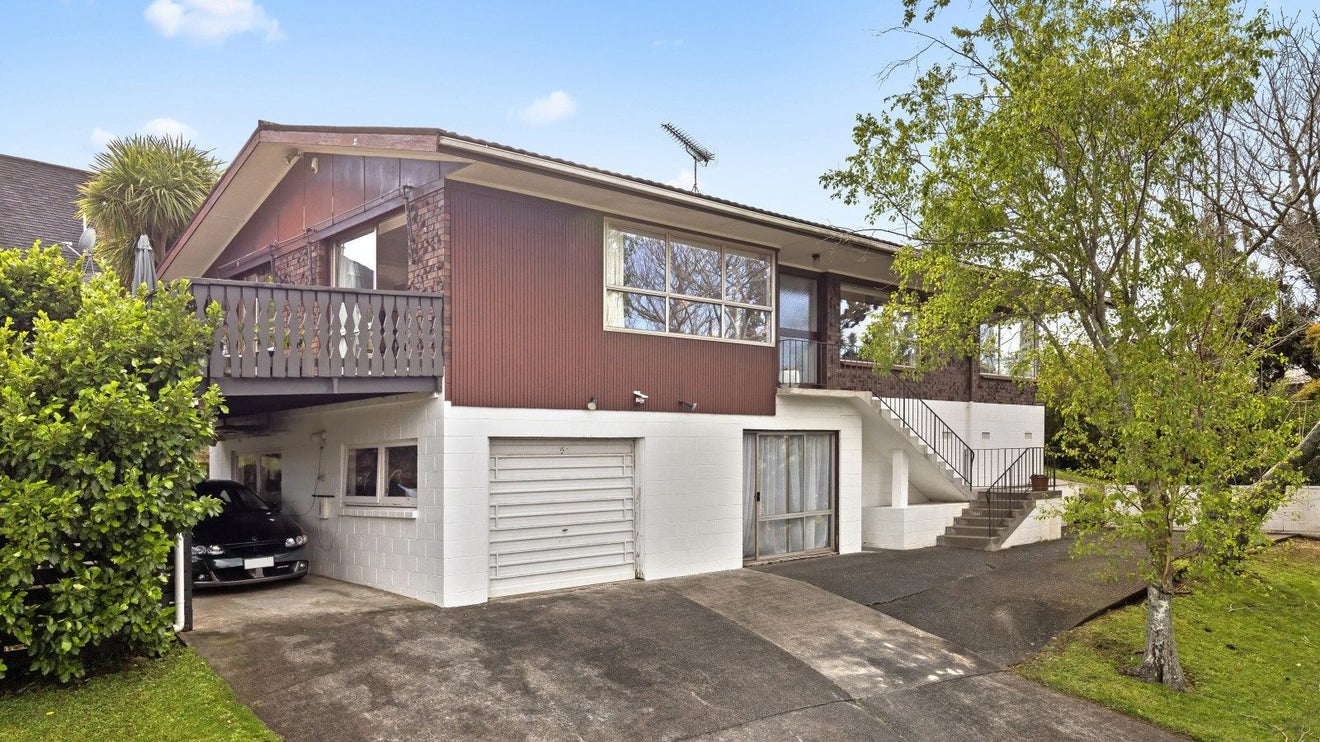 2 Hartles Place, Mellons Bay, Auckland - Carousel 2