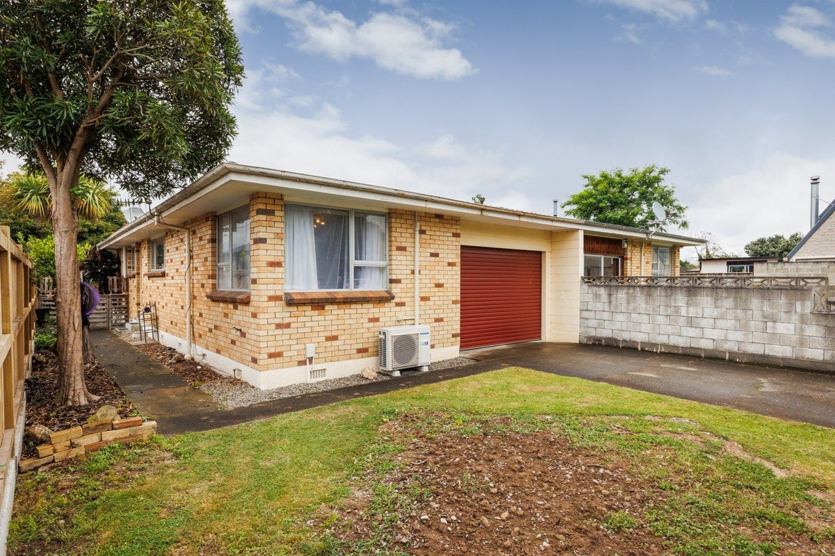 44 Napier Road, Terrace End, Palmerston North - Carousel 1