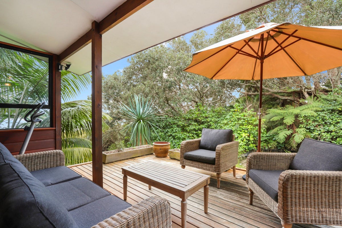 11 Horton Avenue, Avondale, Auckland - Carousel 2