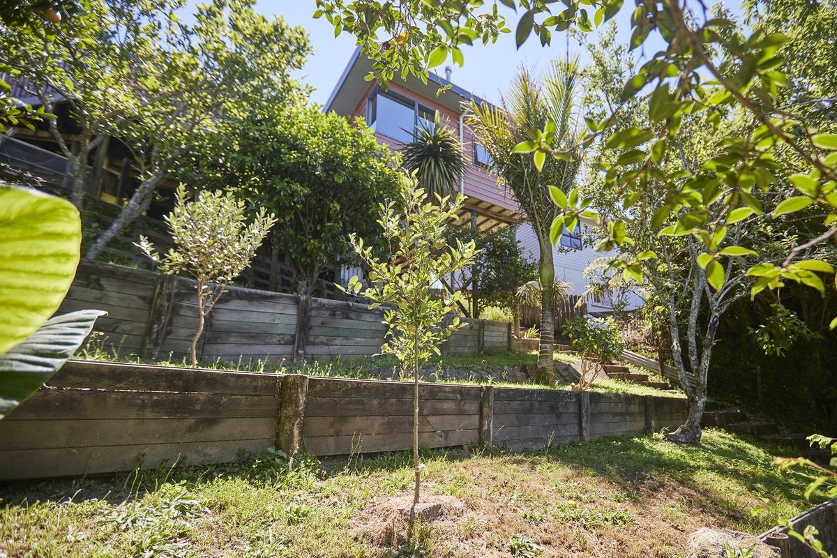 68 Tarahua Road, Welbourn, New Plymouth - Carousel 12