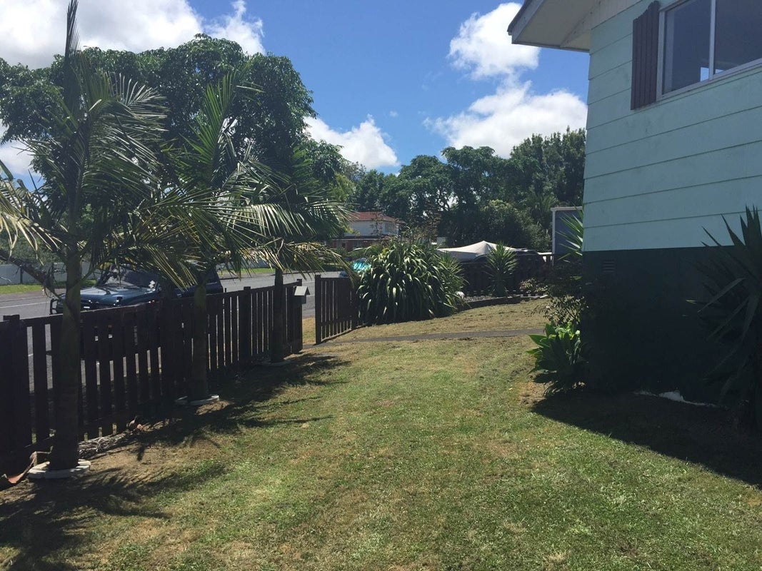 28 Oreil Avenue, West Harbour, Auckland - Carousel 2