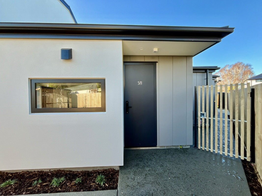 5/11 Trist Place, Edgeware, Christchurch - Carousel 1