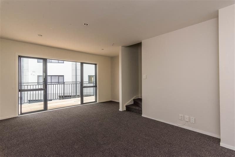 15/6 Ambrico Place, New Lynn, Auckland - Carousel 2