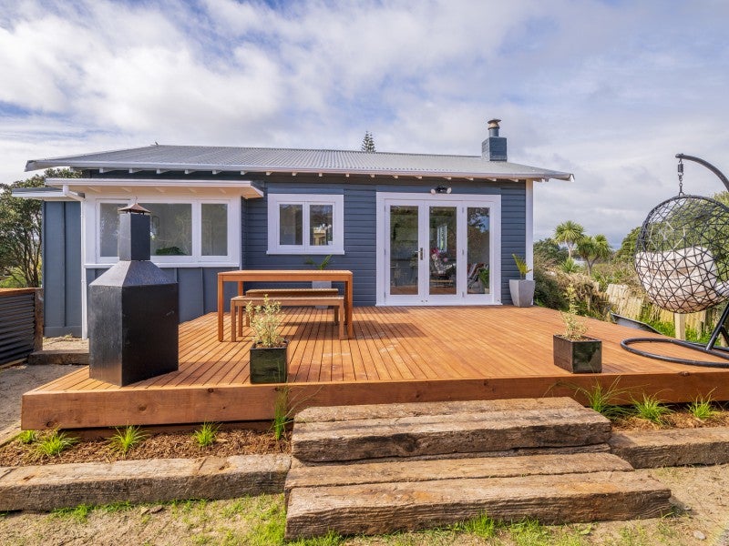 19 Koromiko Street, Otaki Beach, Otaki - Carousel 1