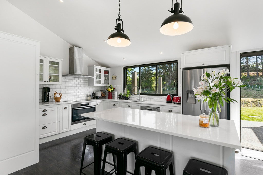 346 Horokiwi Road, Horokiwi, Wellington - Carousel 1