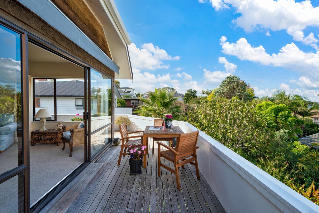 77B Litten Road, Cockle Bay, Auckland - Carousel 2