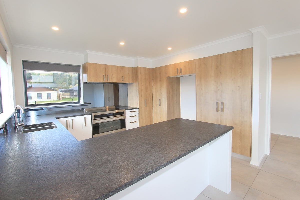 12 McNabb Place, Witherlea, Blenheim - Carousel 1