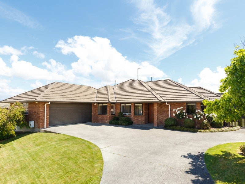 20 Tennyson Avenue, Kelvin Grove, Palmerston North - Carousel 1