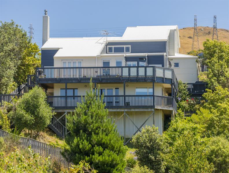 151 Westchester Drive, Churton Park, Wellington - Carousel 1